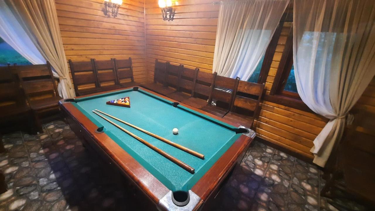 Hotel Lisoviy Zatyshok, Z Vidkrutum Litnim Baseynom Slavske Esterno foto