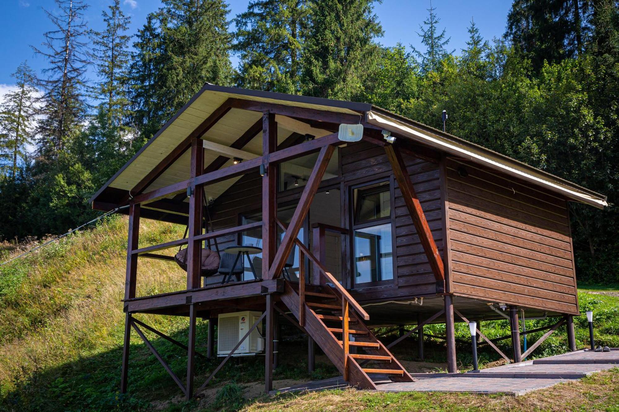 Hotel Lisoviy Zatyshok, Z Vidkrutum Litnim Baseynom Slavske Esterno foto